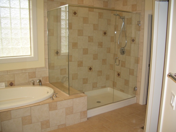 Bathtub and Shower Combo